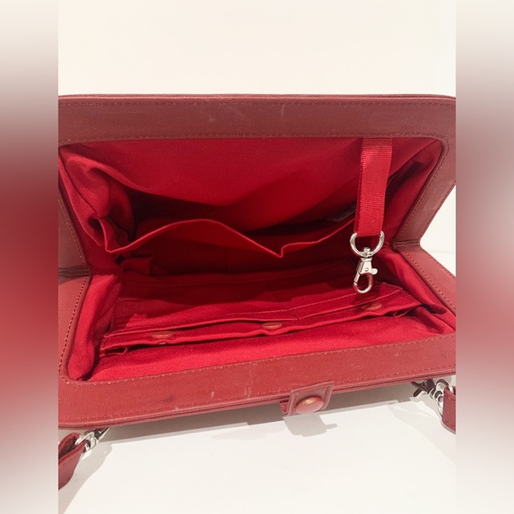 Petunia Pickle Bottom Red Satchel Handbag - Picture 5 of 6